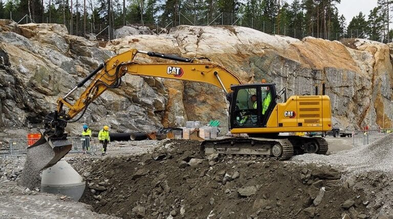 Cat 320 Beltegraver